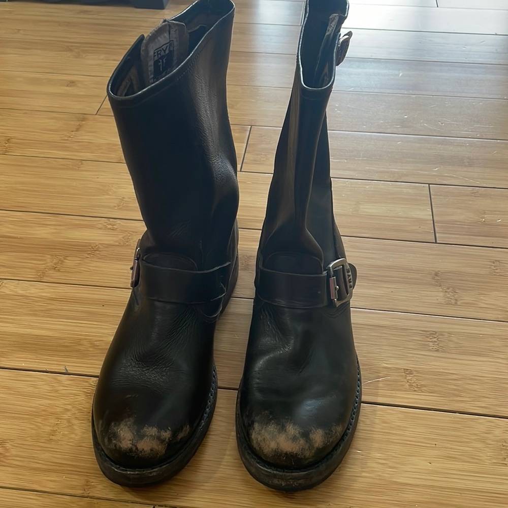 Black FRYE VERONICA short DISTRESSED leather boots - lightly used.